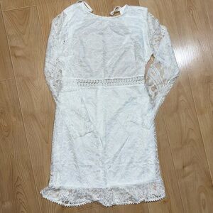 Elegant White Lace Dress